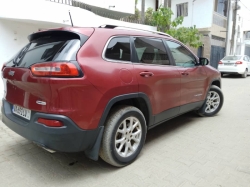 4x4 Jeep Cherokee