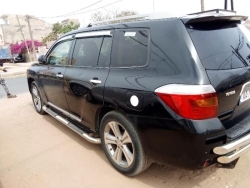 4X4 TOYOTA HIGHLANDER 7PLACES