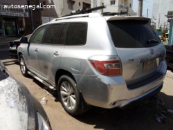 4X4 TOYOTA HIGHLANDER