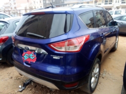 FORD ESCAPE TITANIUM