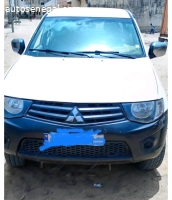 Mithsbishi l 200