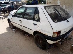 PEUGEOT 205