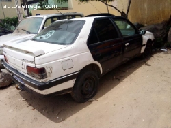 PEUGEOT 405