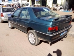 PEUGEOT 405