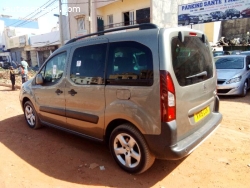 PEUGEOT PARTNER VENANT 2015