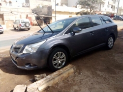 TOYOTA AVENSIS BREAK